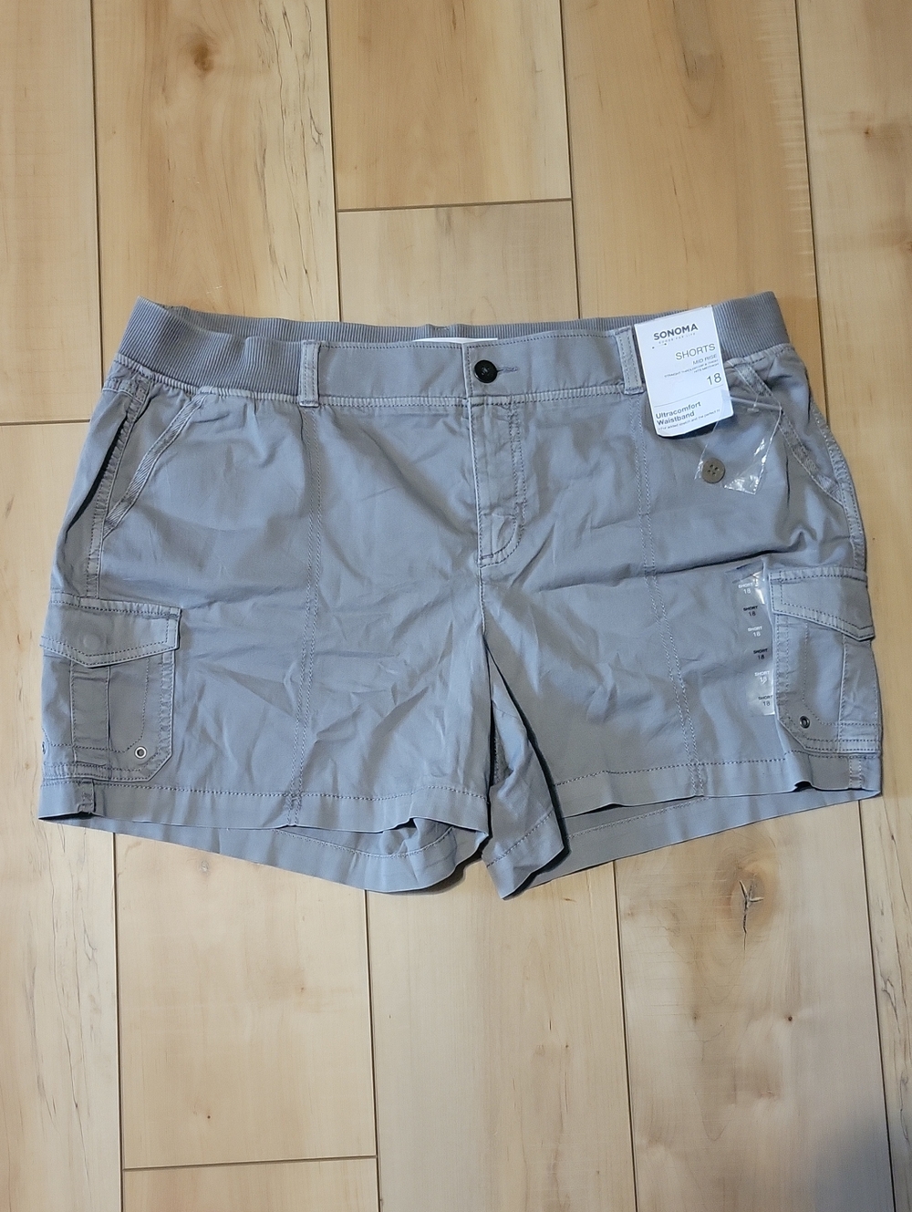 Sonoma Light Gray Cargo Shorts with Utility Pockets